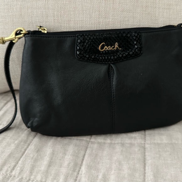 Coach, Black Leather Wristlet - Picture 1 of 3